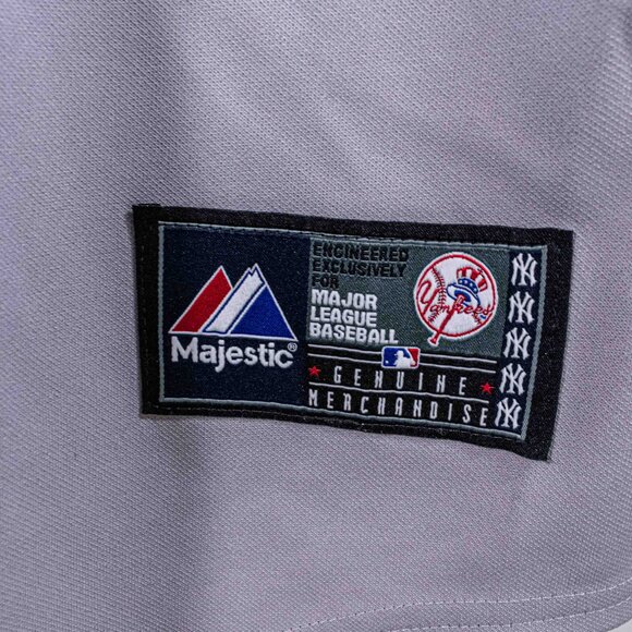New York Yankees Derek Jeter Majestic Jersey Sewn Large MLB Baseball - Picture 5 of 9
